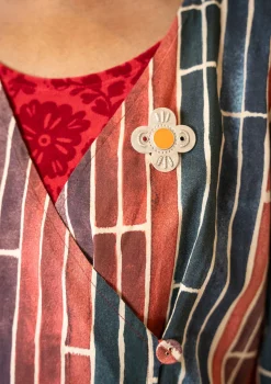 Gudrun Sjödén Brosch "Flower" i Silver Fashion