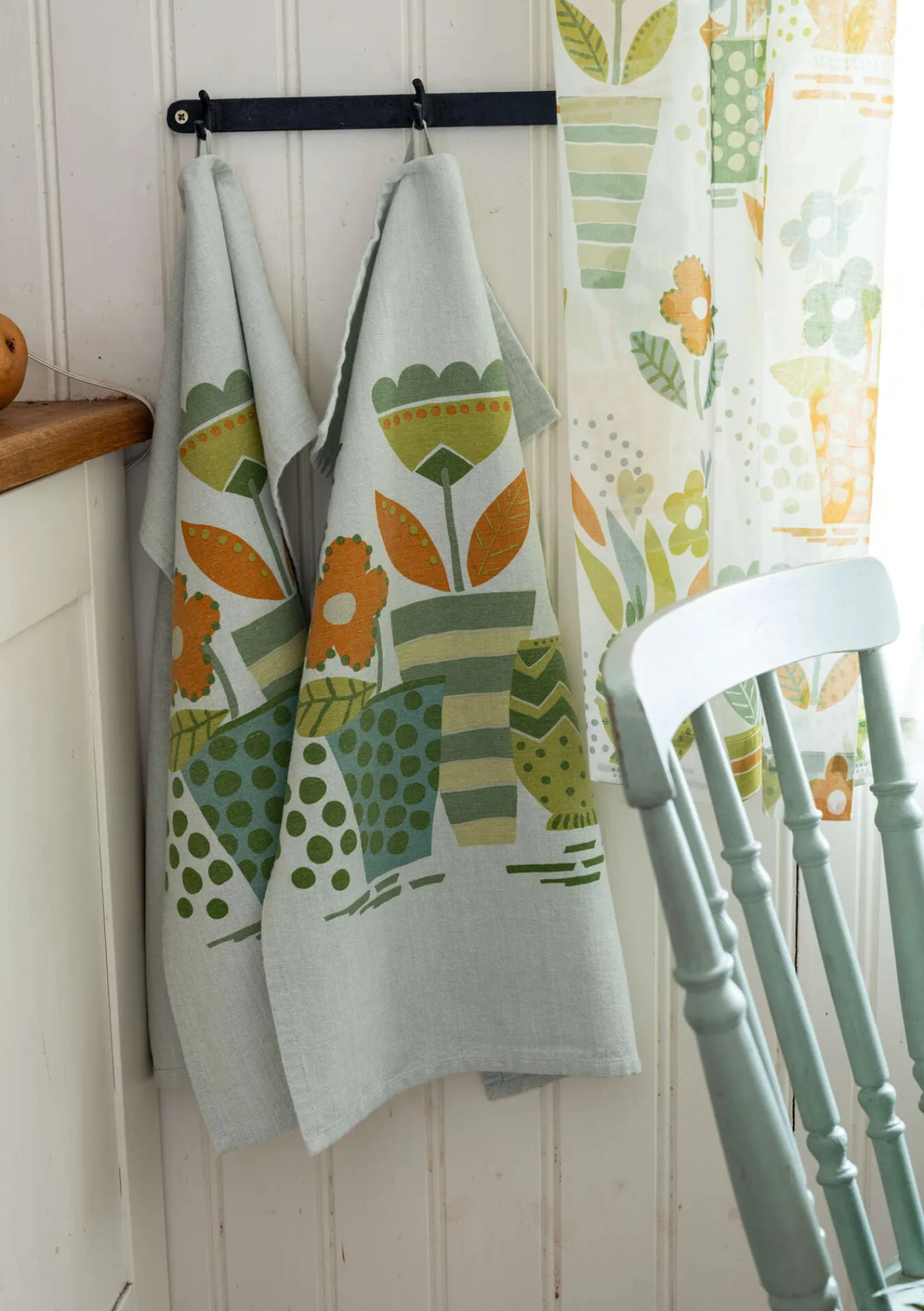Gudrun Sjödén Kökshandduk "Flower pots" i ekologisk bomull Mint Fashion