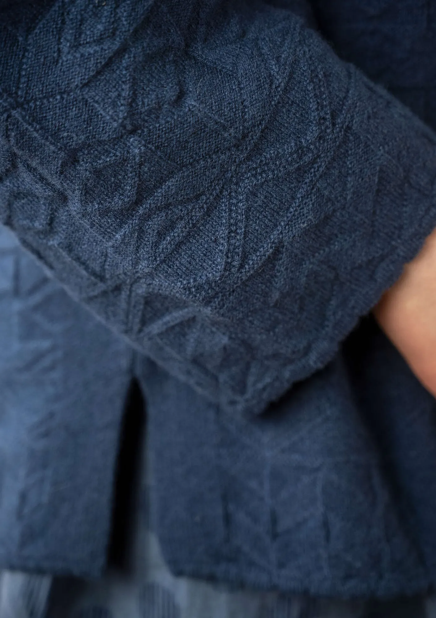 Gudrun Sjödén Kofta "Nova" i lammull Indigo Outlet