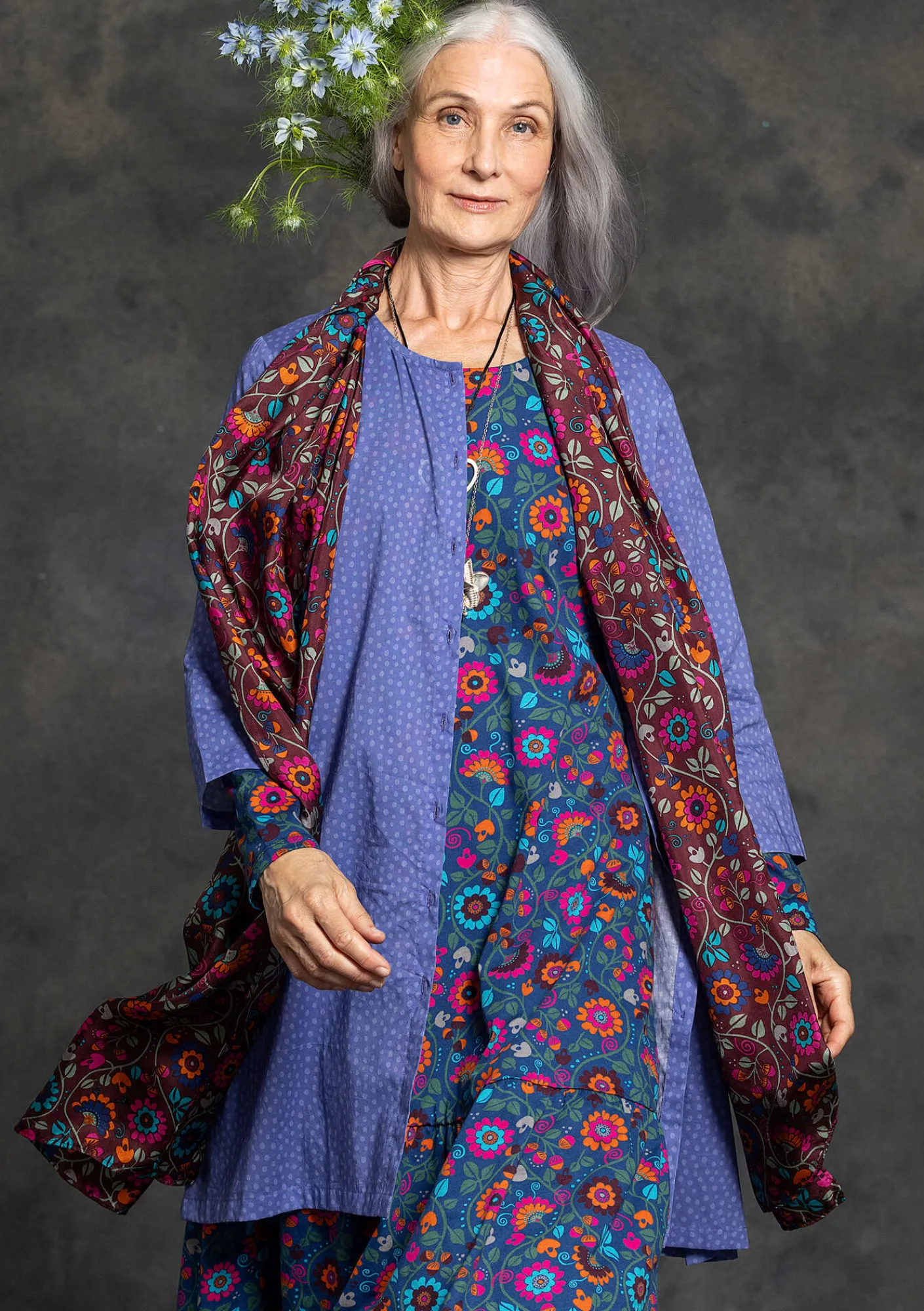 Gudrun Sjödén Sjal "Rupangi" i siden Aubergine Fashion