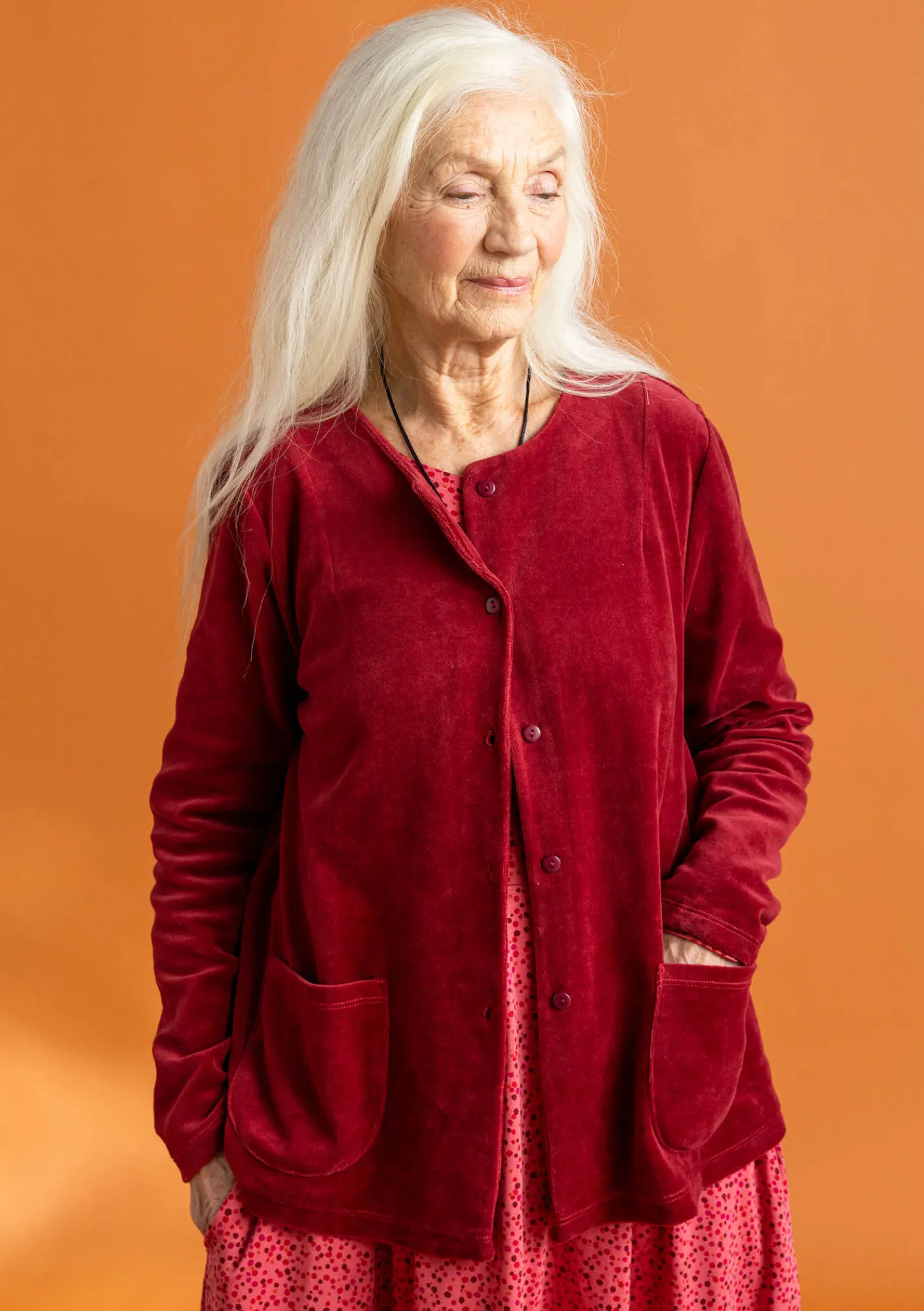 Gudrun Sjödén Velourkofta i ekologisk bomull/återvunnen polyester Granatäpple Online