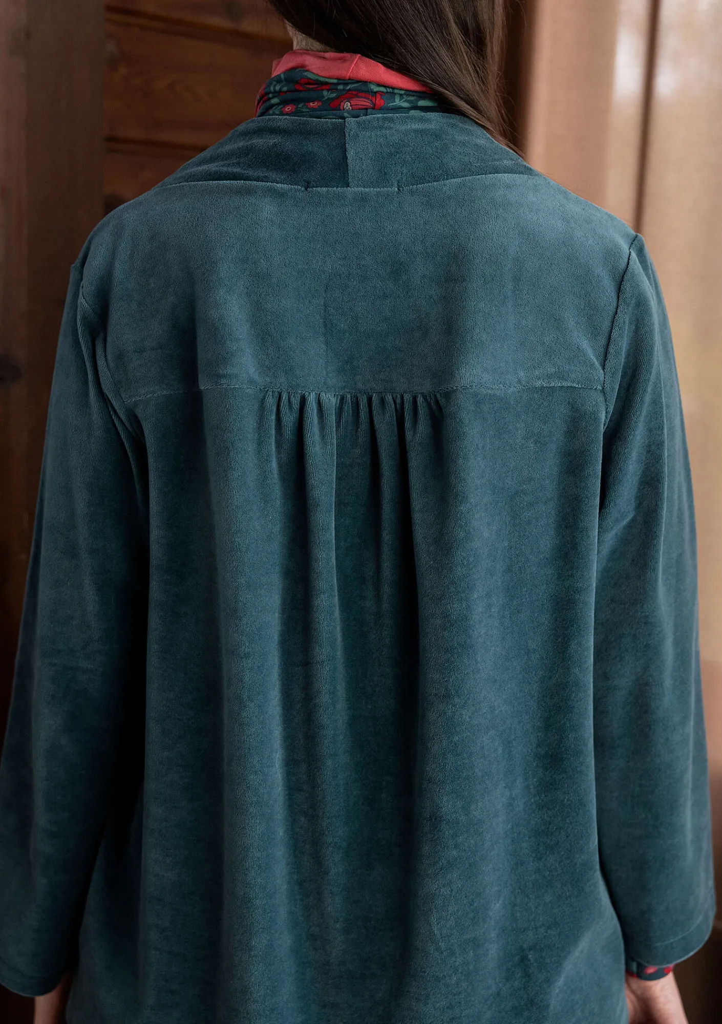 Gudrun Sjödén Velourkofta "Nora" i ekologisk bomull/återvunnen polyester Indigogrön Clearance