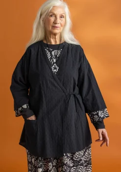 Gudrun Sjödén Vävd kimono i ekologisk bomullsdobby Svart Hot